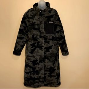 Columbia Brand camo oversized winter jacket, medium.